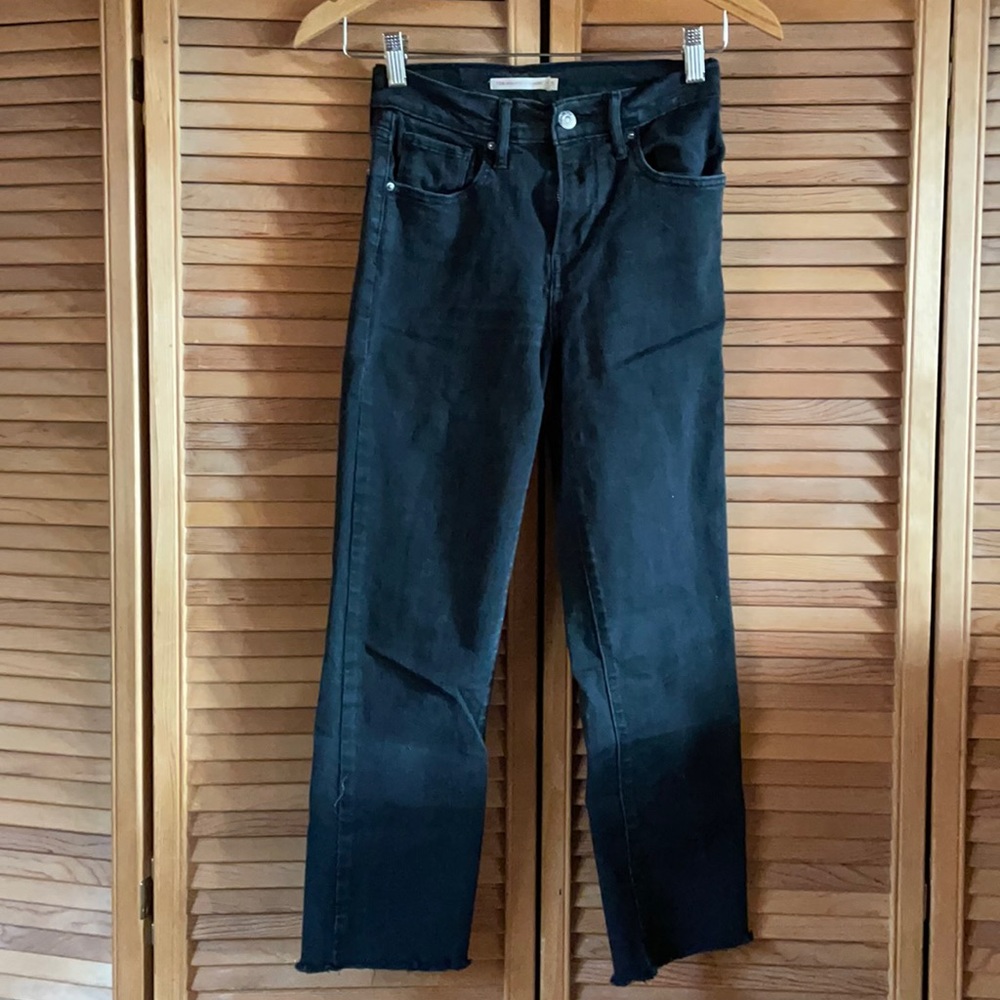 Black cropped high rise straight jeans